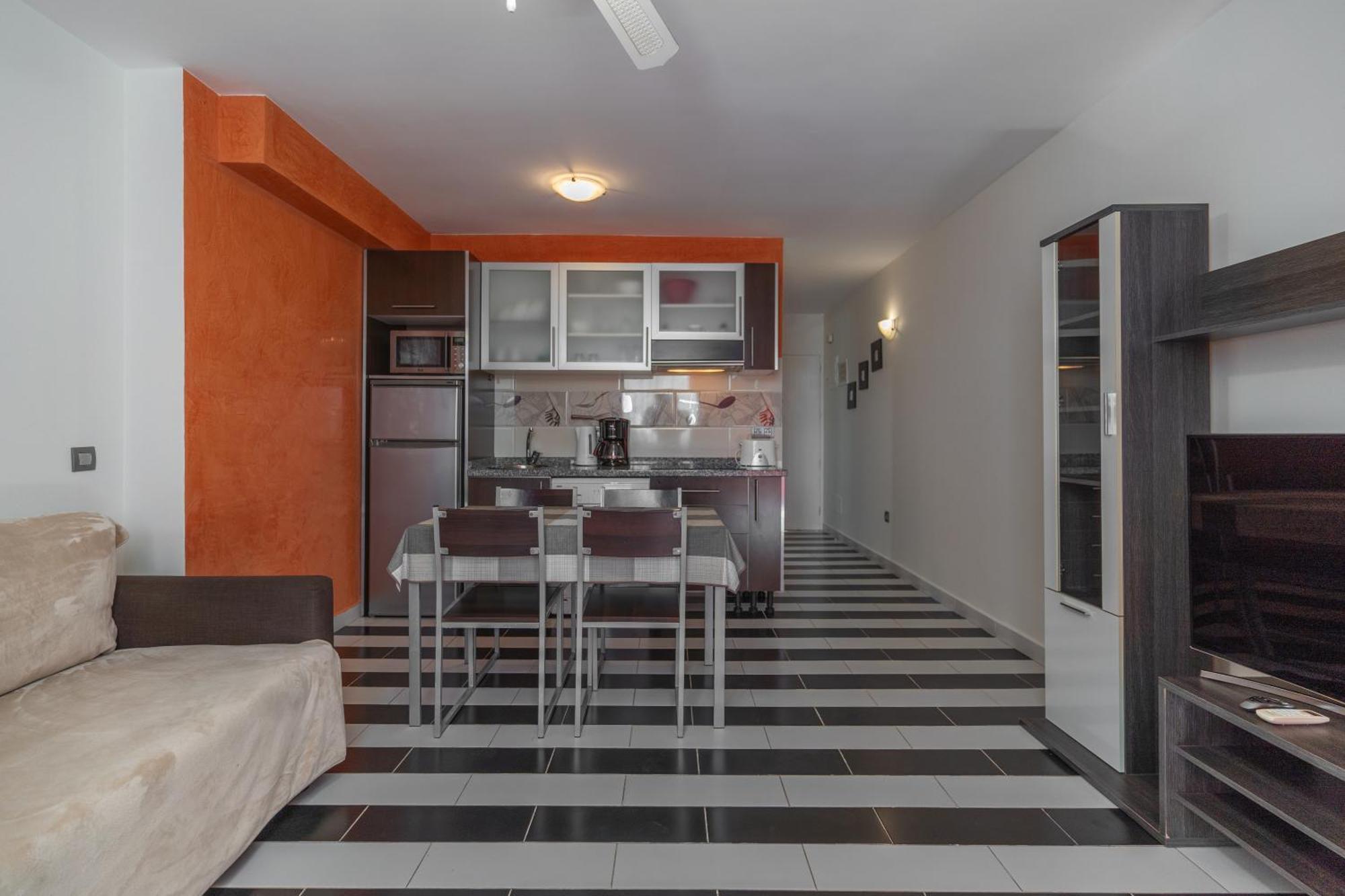 Comfort One-Bedroom Apartment,1540280941:JPEG
